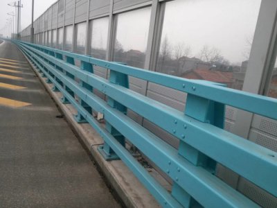 高架桥梁防撞护栏 蓝色